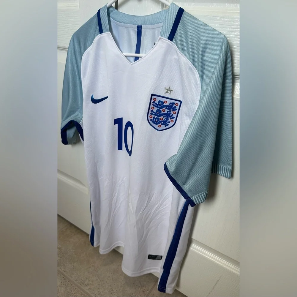 Wayne Rooney England Autographed Nike Dri-Fit White Jersey Fanatics Beckett COA